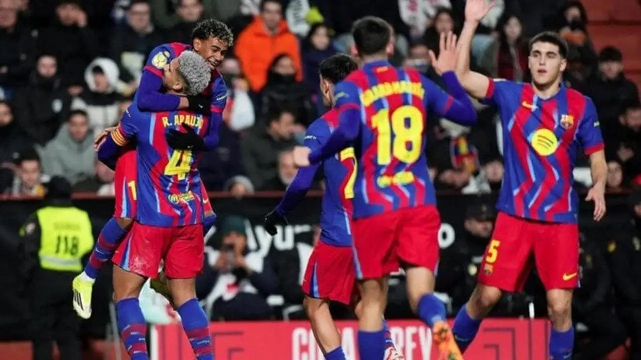 ملامح تشكيل مباراة برشلونة وأتلتيكو مدريد وتفاصيل موعد القمة المرتقبة في الدوري الإسباني